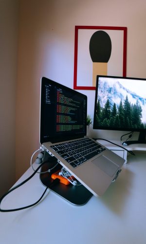 nate-grant-uGIUmEDAmoA-unsplash